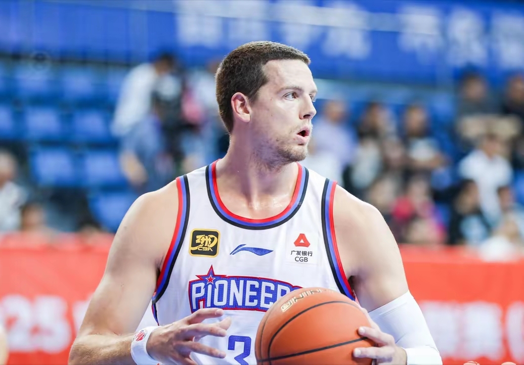 印度队横扫法国队，辛杜状态火热的简单介绍