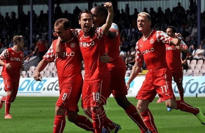 PG中国官网-柏林赫塔客场不敌弗赖堡，逆转落败