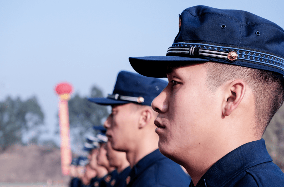 包含四川力帆队员训练积极，以顽强作风备战的词条