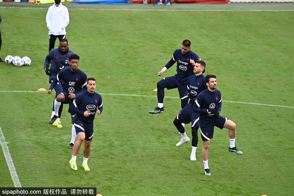 PG Soft Gaming-日本队完胜法国队，黄鸭组合扛起全队的简单介绍