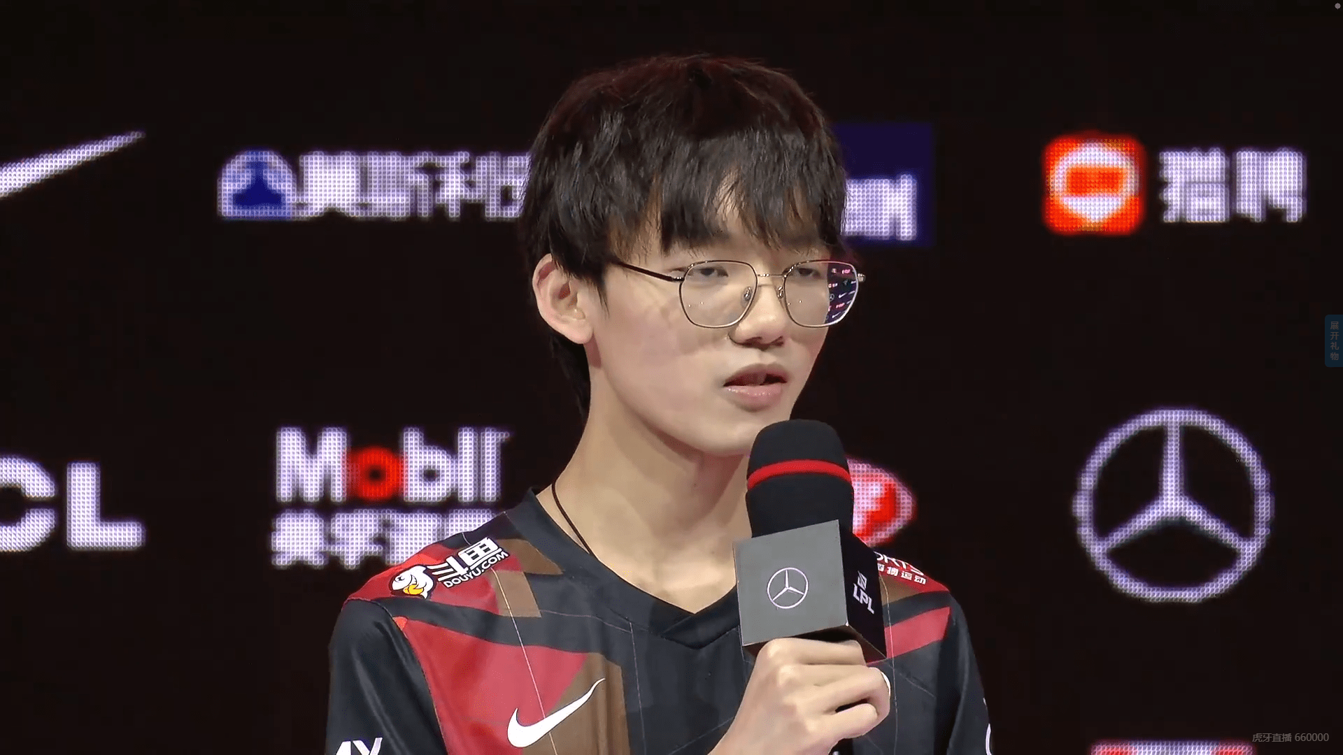 FPX碾压BLG,SwordArt三分雨点燃全场的简单介绍 FPX碾压BLG,SwordArt三分雨点燃全场的简单介绍