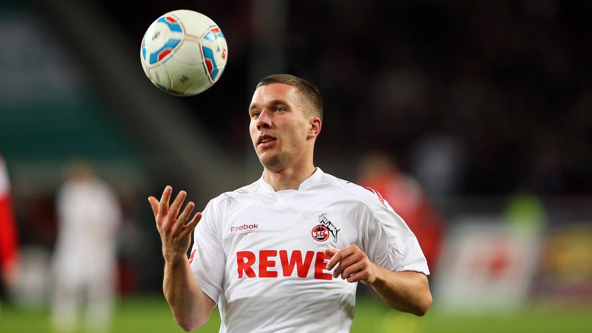 绿茵场外的制胜球，当葡萄牙横扫波兰，张继科的精神跨越赛场