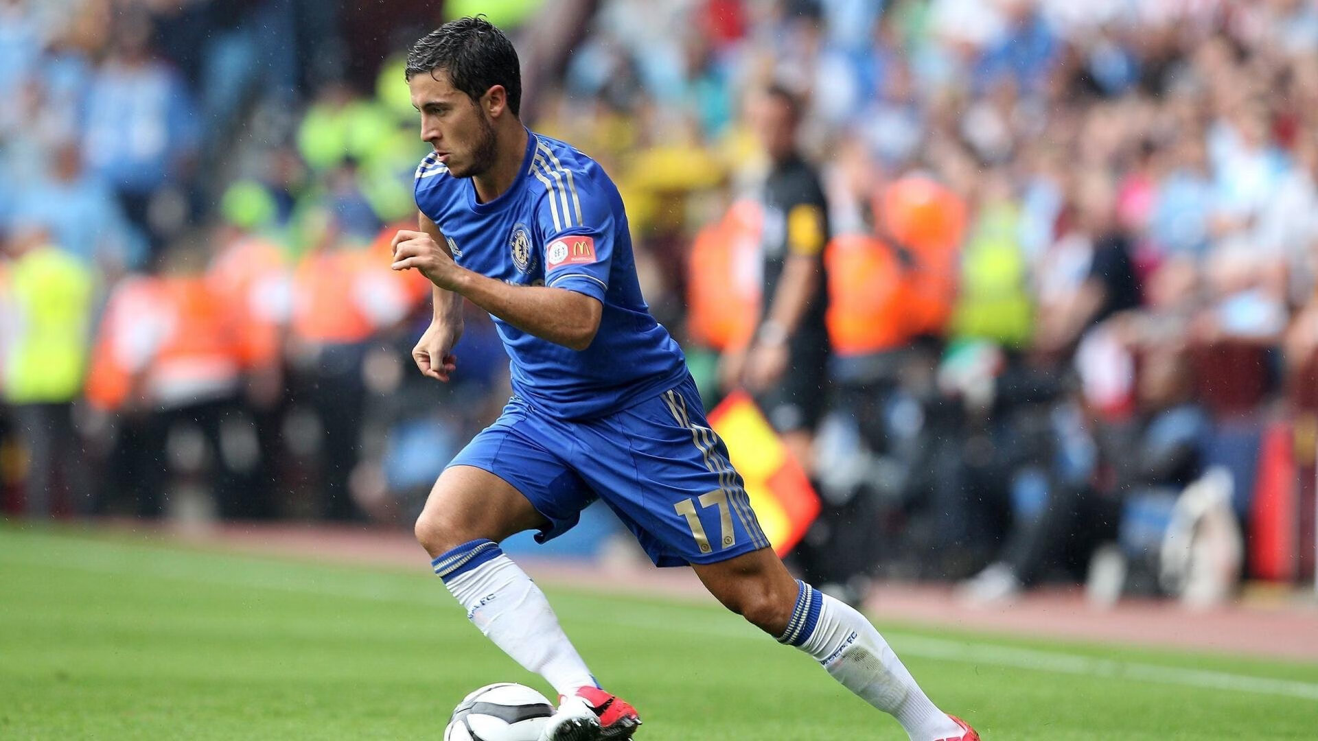 意甲焦点战之夜，伦纳德关键进球定乾坤